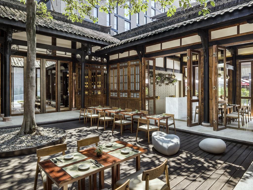 The Temple House Hotel Чънду Екстериор снимка